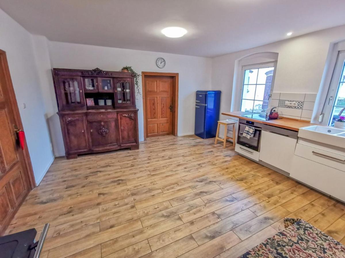 Apartment In Herrenhaus Gross Pinnow Esterno foto