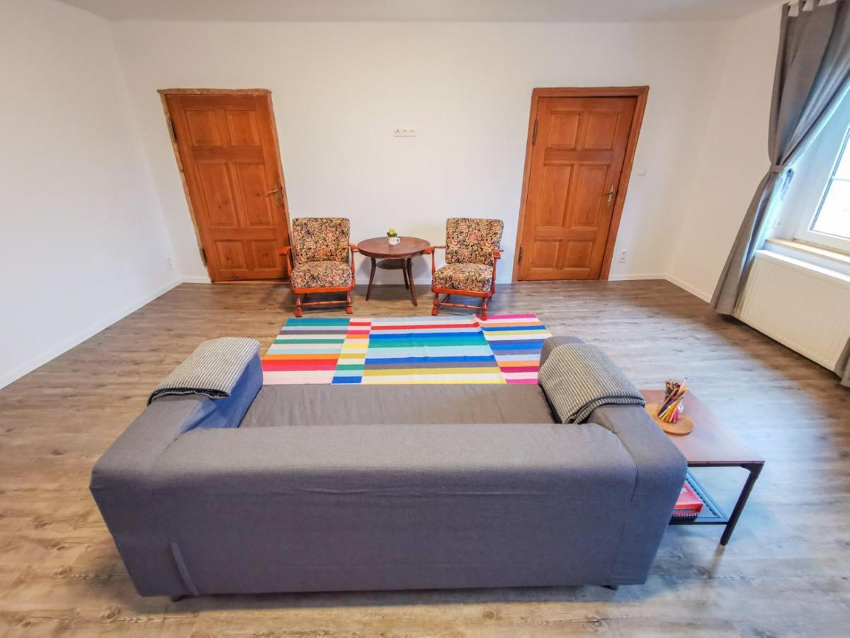 Apartment In Herrenhaus Gross Pinnow Esterno foto