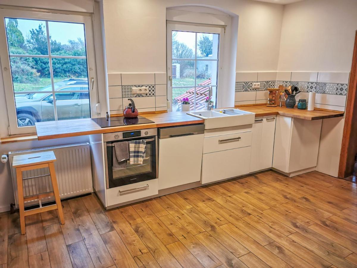 Apartment In Herrenhaus Gross Pinnow Esterno foto