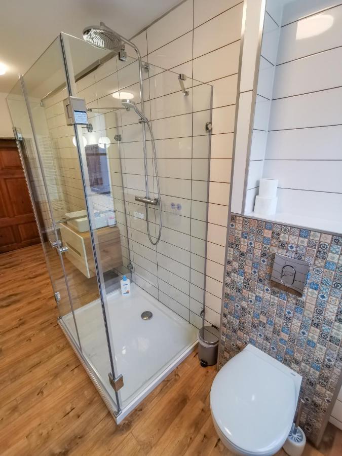 Apartment In Herrenhaus Gross Pinnow Esterno foto